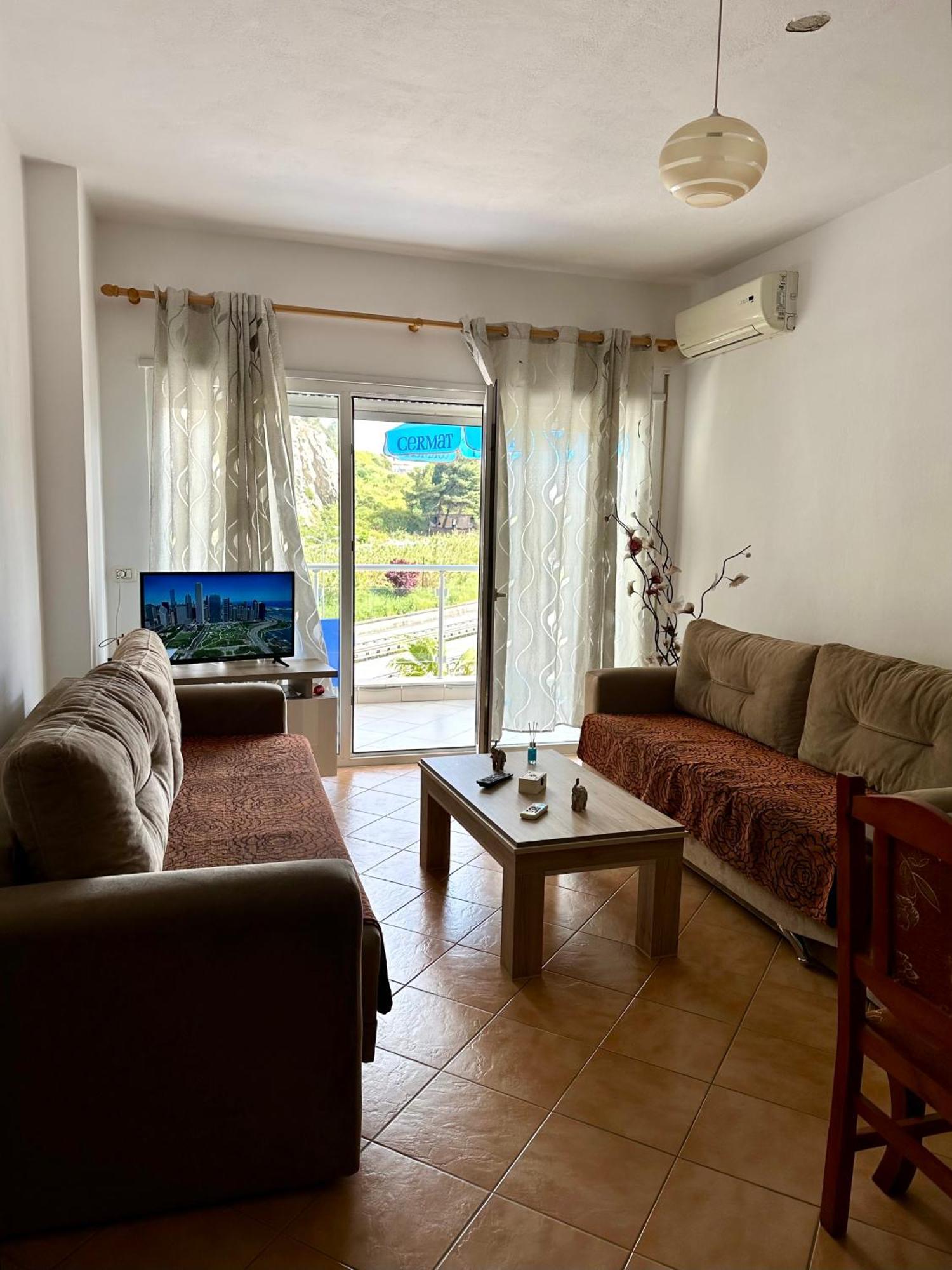 Apartment Ermest ,Kavaje Rock Durres Exterior photo